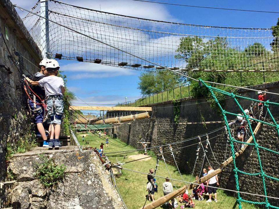 Auberge Du Fort Pelissier Pont-Saint-Vincent ภายนอก รูปภาพ
